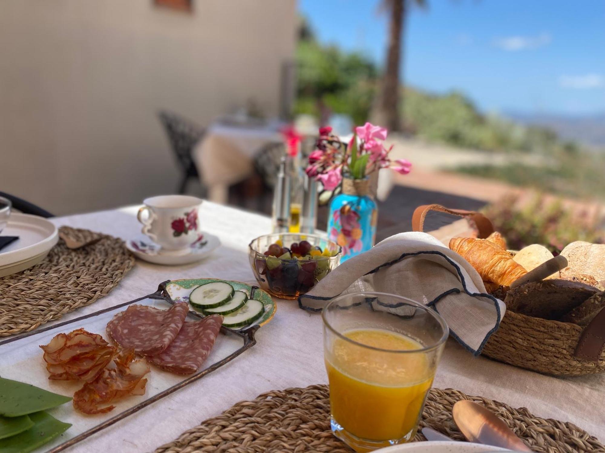 Boutique B&B El Refugio 알카우씬 외부 사진